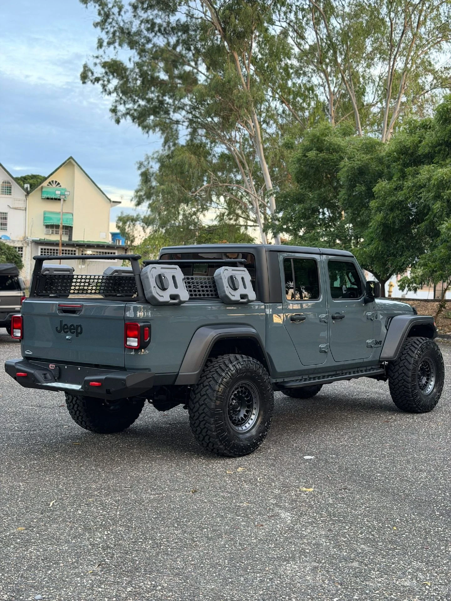 2026 Jeep Gladiator Sport — foto 3