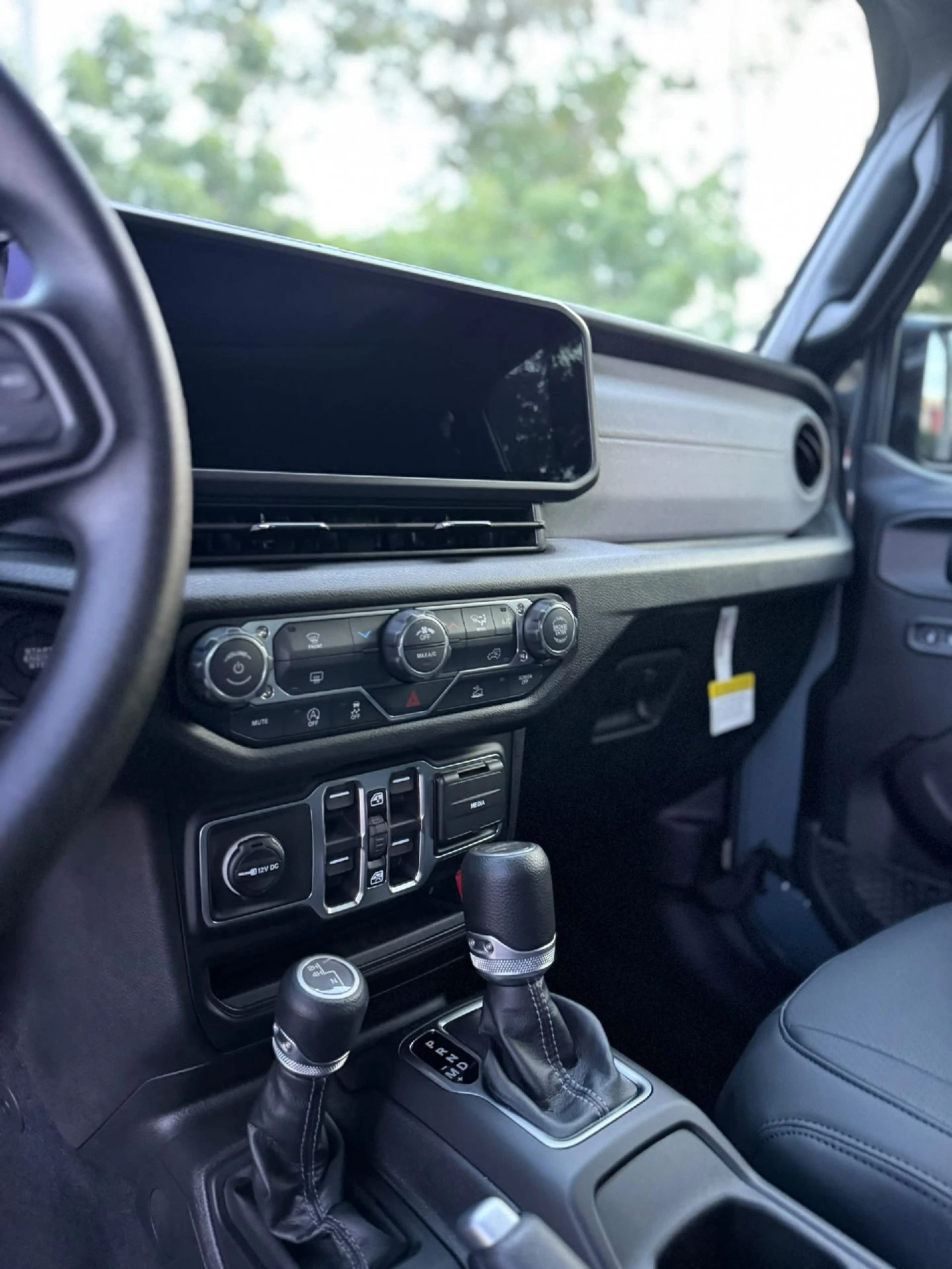 2026 Jeep Gladiator Sport — foto 10