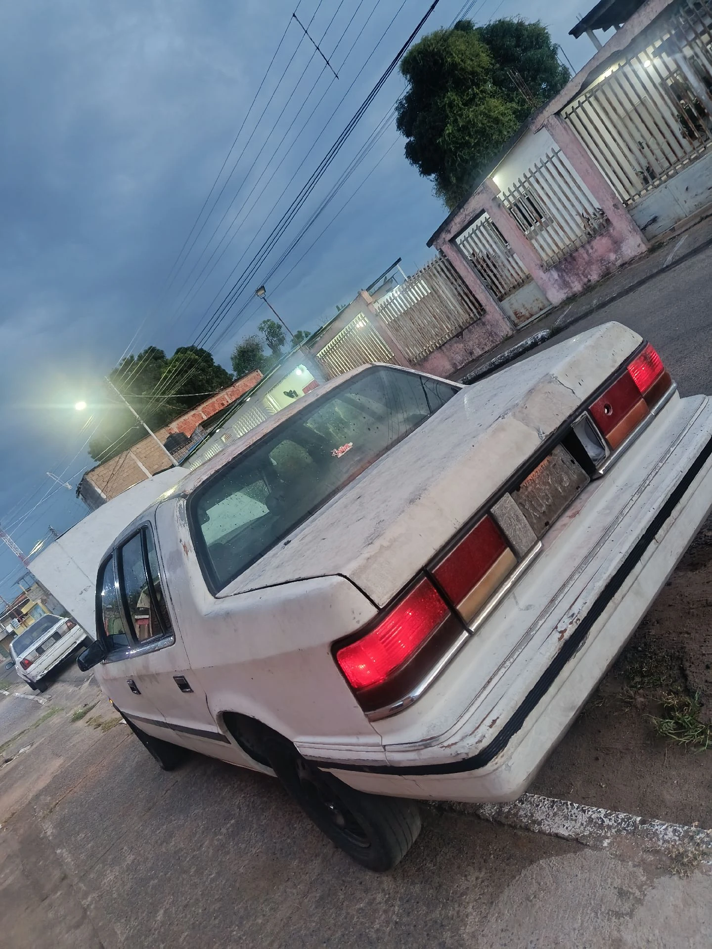 1992 Chrysler Spirit — foto 3