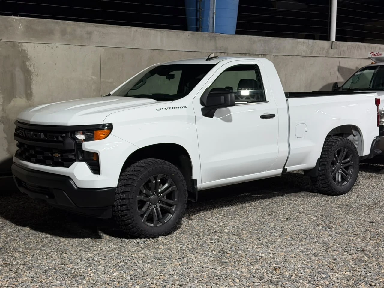 2023 Chevrolet Silverado Le — foto 4