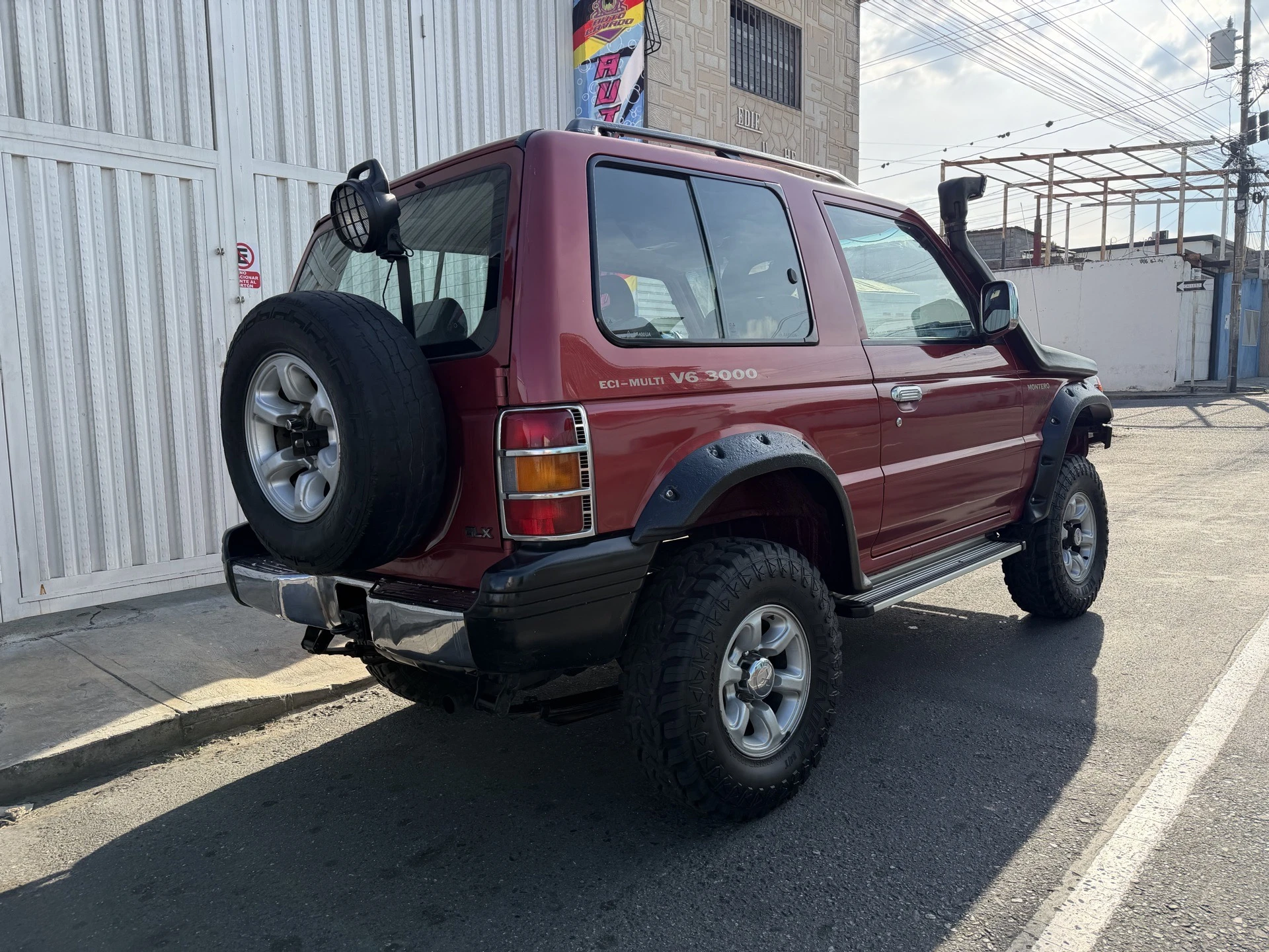 2008 Mitsubishi Montero Dakar — foto 3