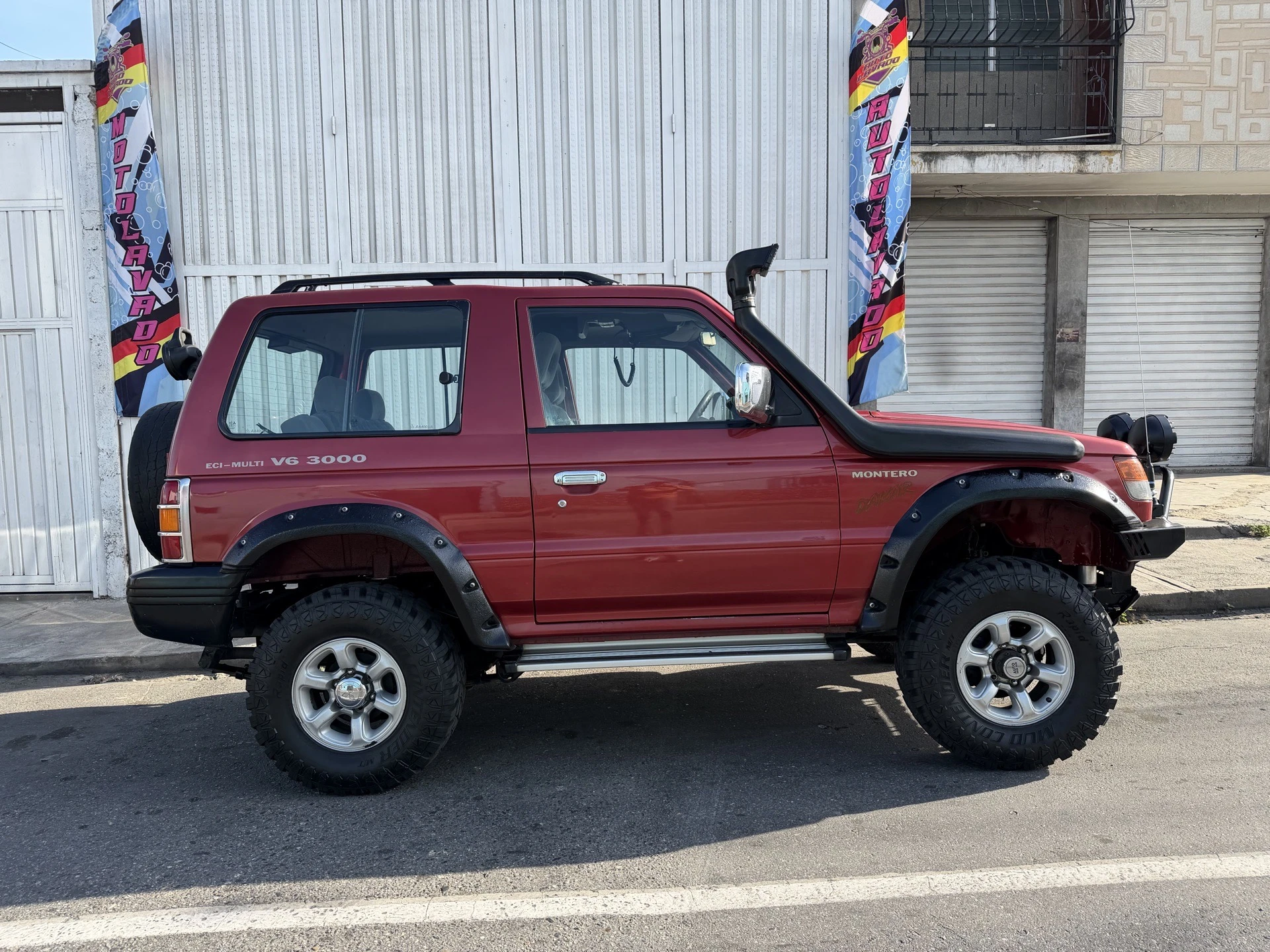 2008 Mitsubishi Montero Dakar — foto 2