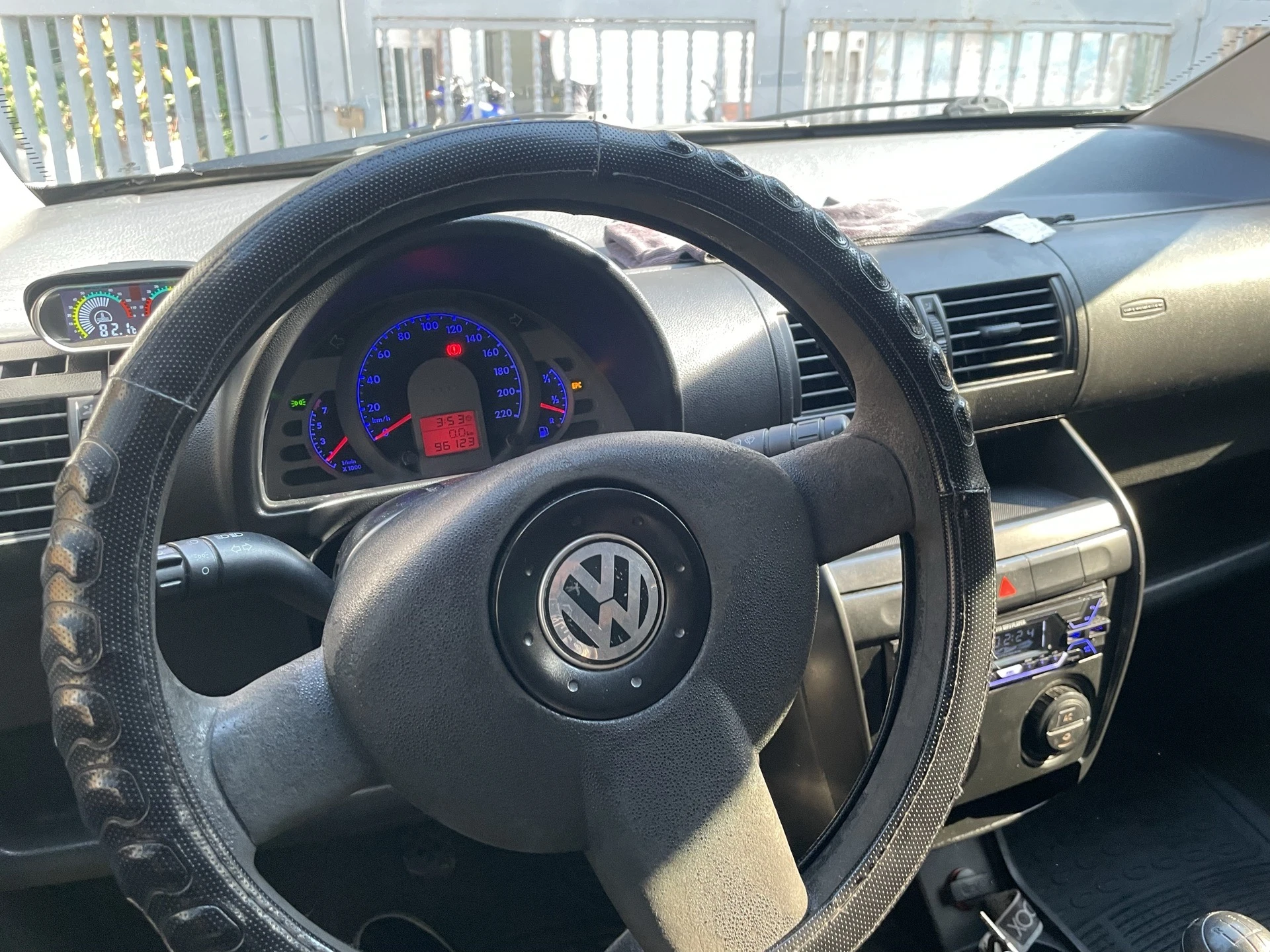2004 Volkswagen FOX Highline — foto 9