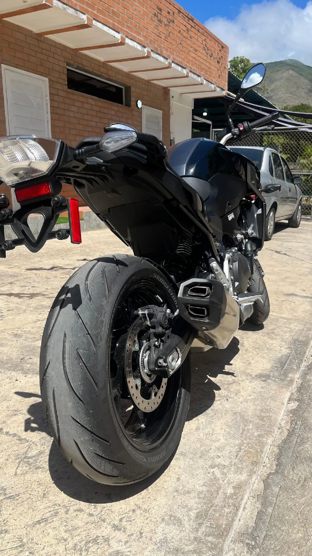 2024 BMW F 900 R Triple black — foto 9