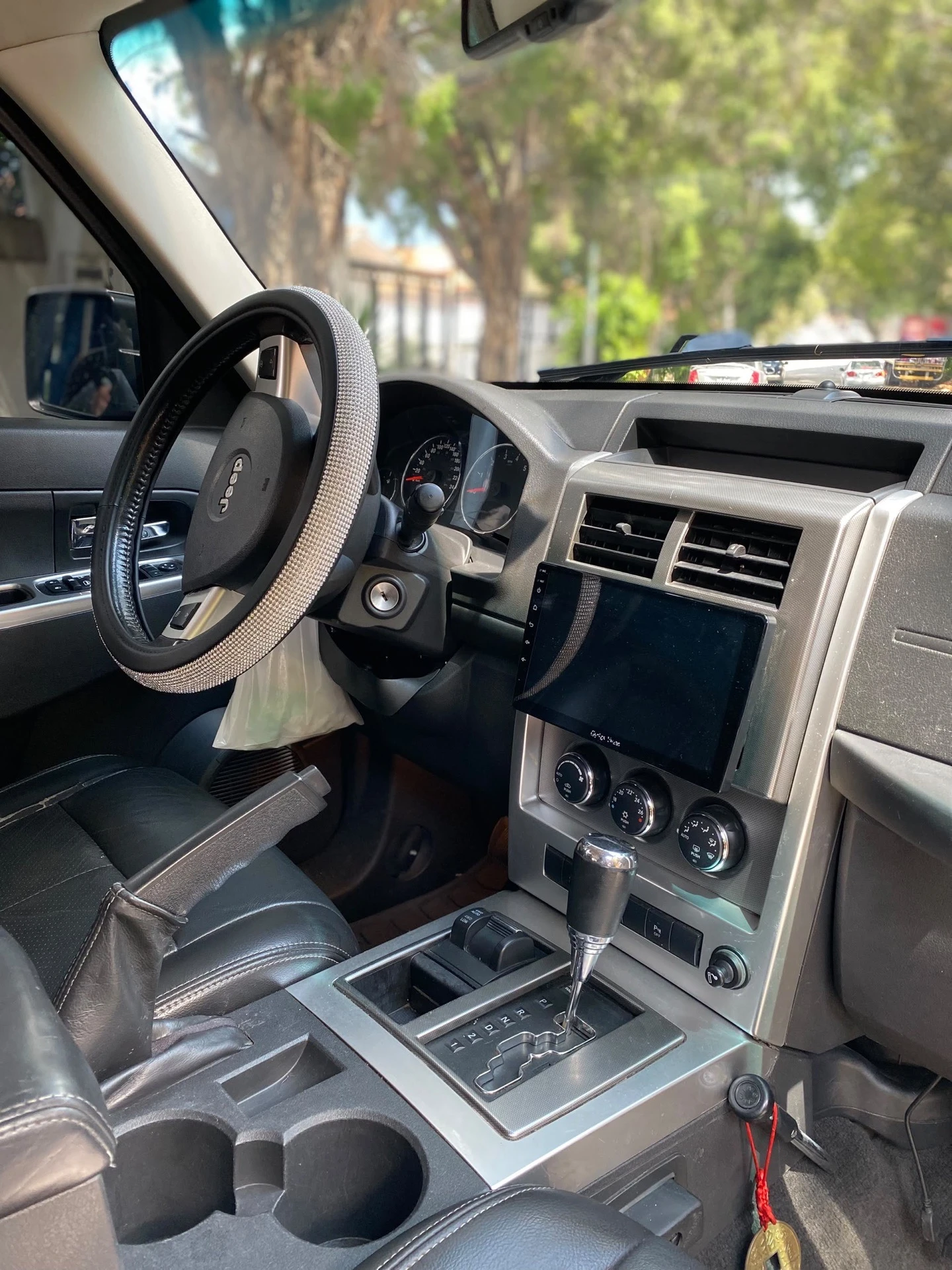 2010 Jeep Cherokee Kk — foto 7