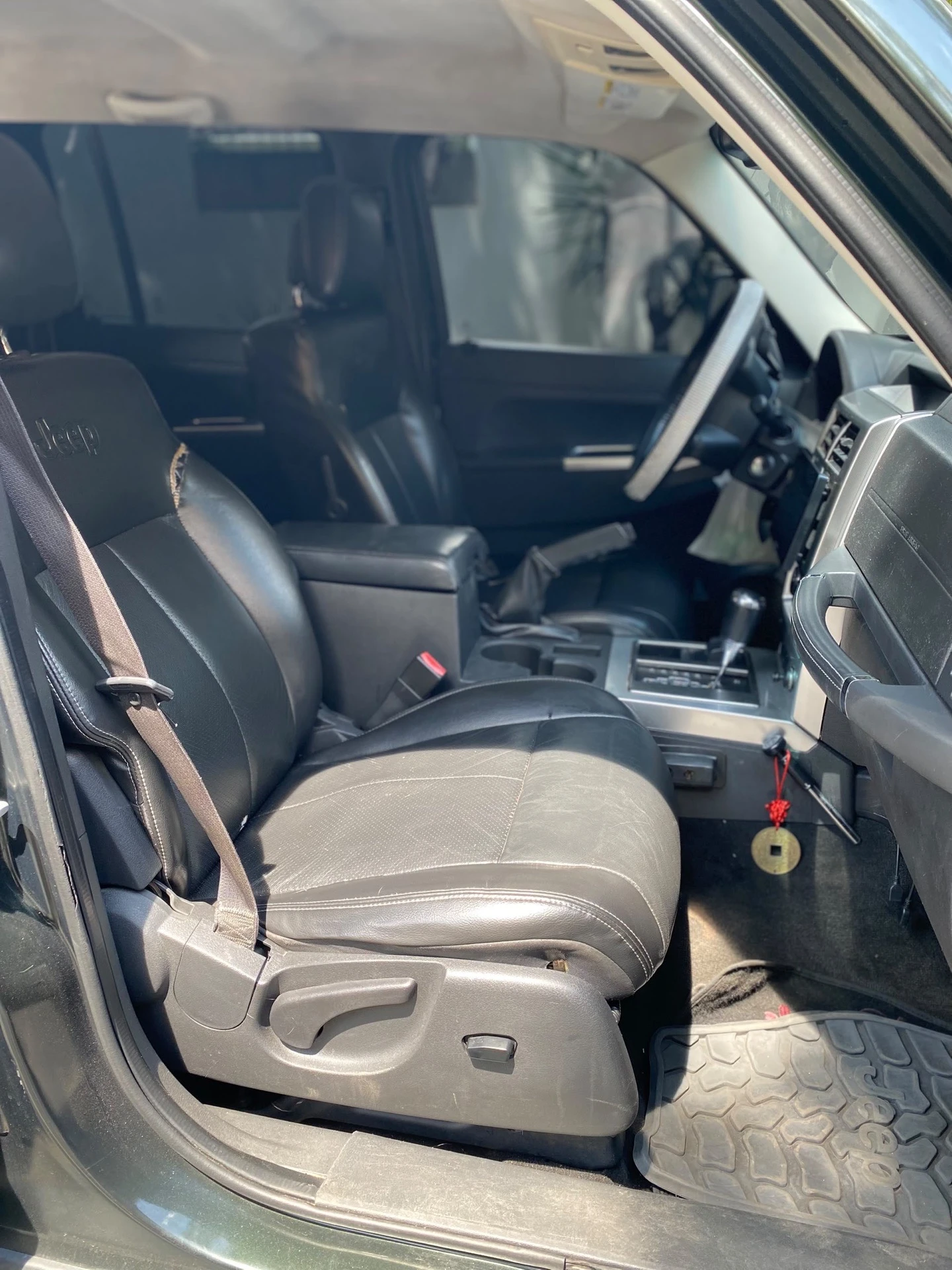 2010 Jeep Cherokee Kk — foto 8