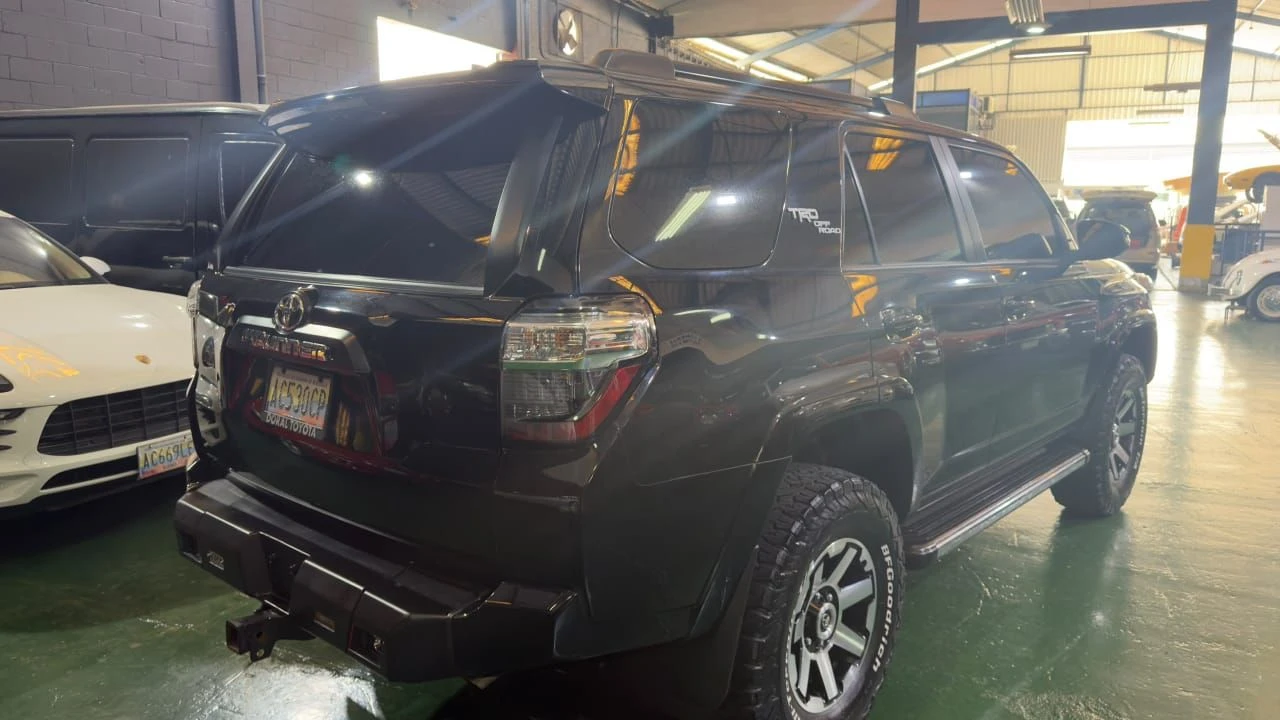 2019 Toyota 4Runner Sport — foto 2