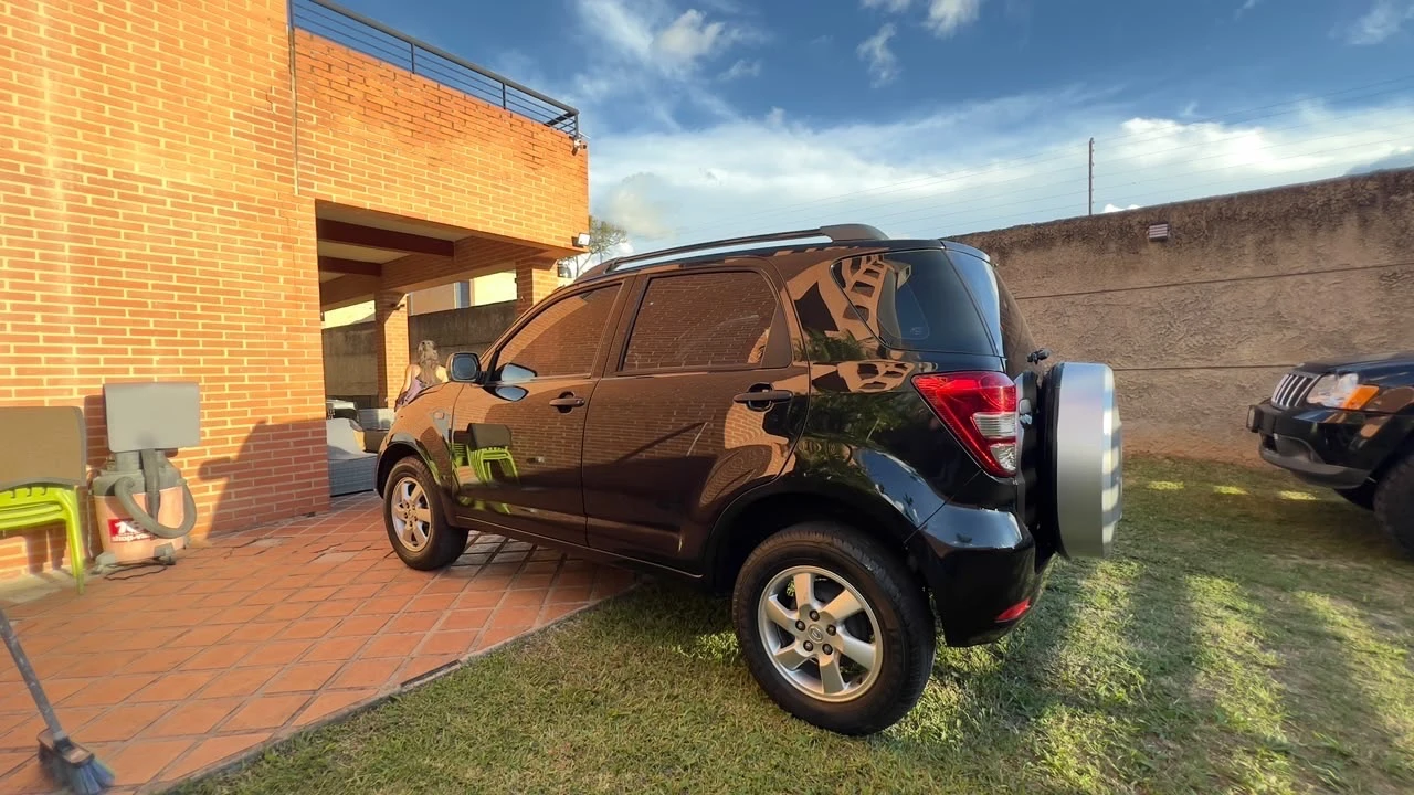 2012 Daihatsu Terios Bego — foto 3