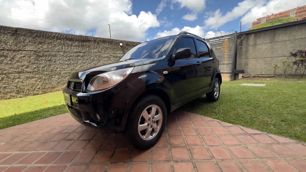 2012 Daihatsu Terios Bego — foto 2