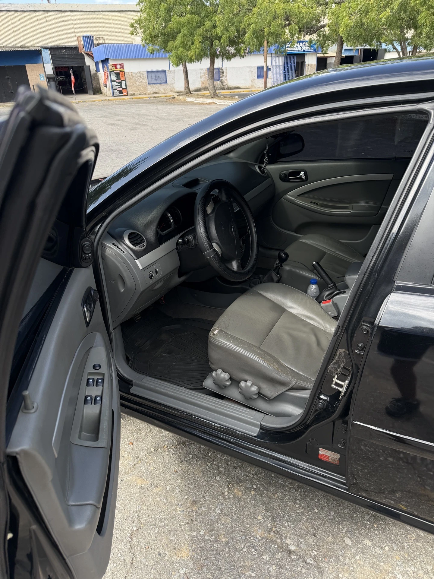 2011 Chevrolet Optra Avance — foto 9