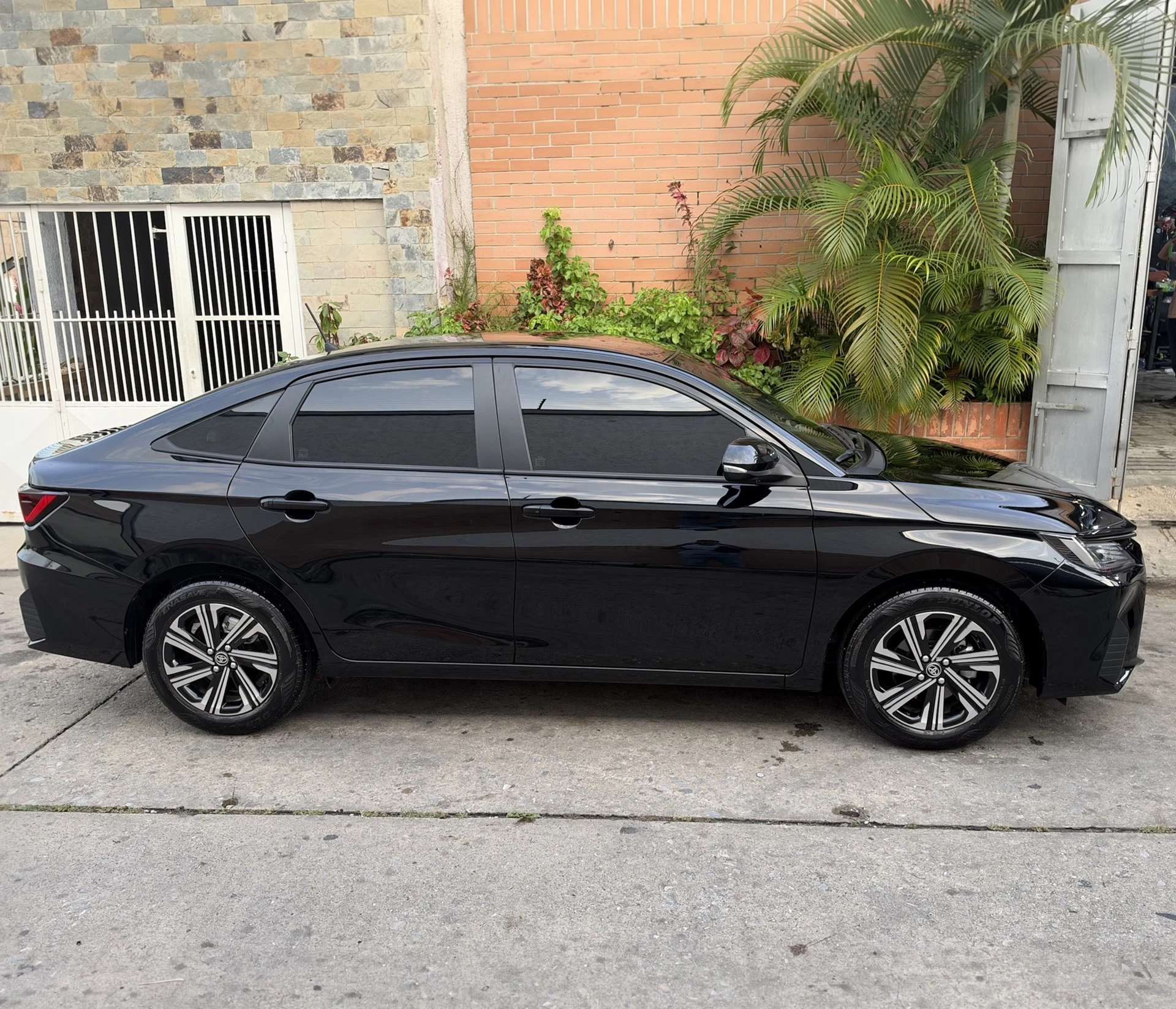 2026 Toyota Yaris E — foto 3