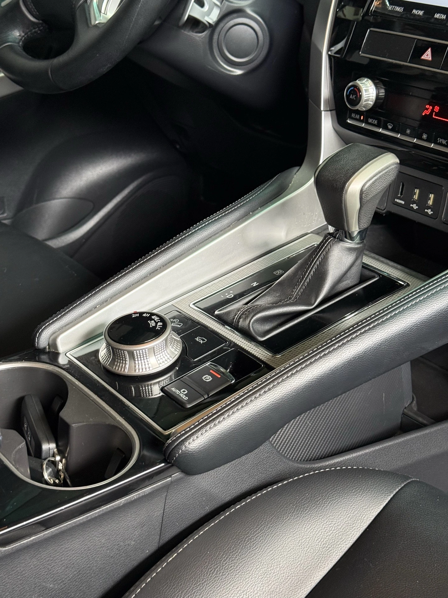2023 Mitsubishi Montero Sport Prime Dubai — foto 6