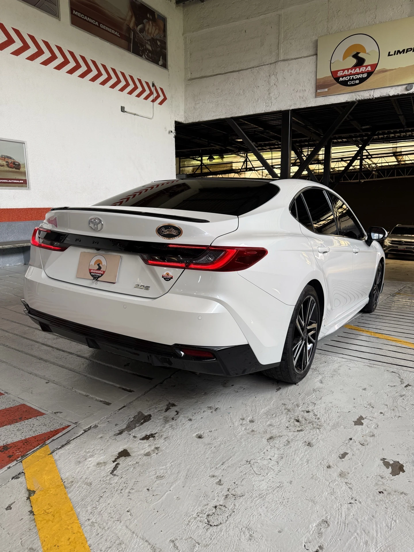 2025 Toyota Camry 2.0S — foto 9