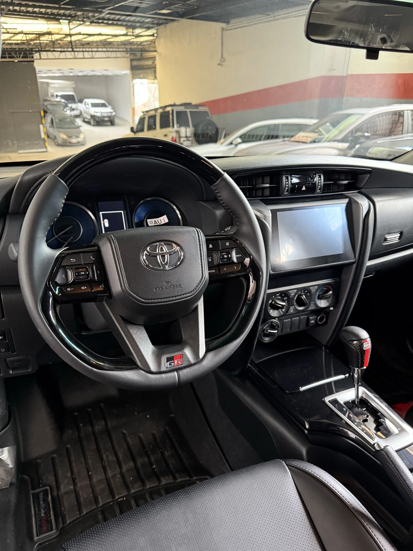 2026 Toyota Fortuner Gr — foto 5
