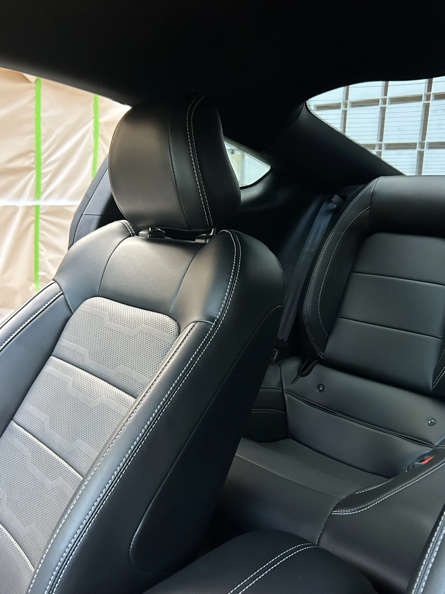 2021 Ford Mustang Ecoboost Premium — foto 7