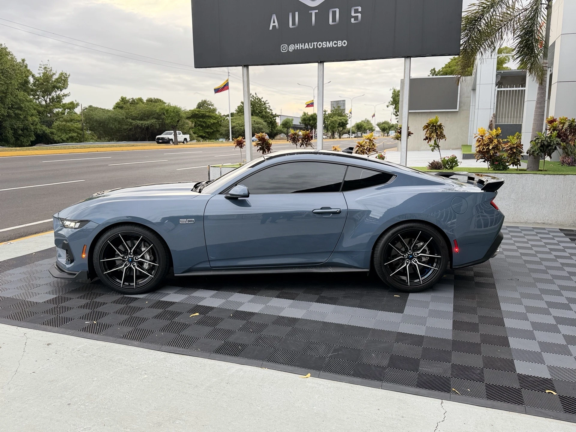 2024 Ford Mustang GT 5.0 — foto 3