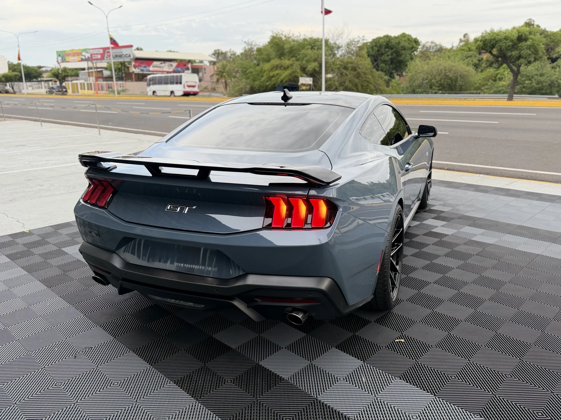 2024 Ford Mustang GT 5.0 — foto 4