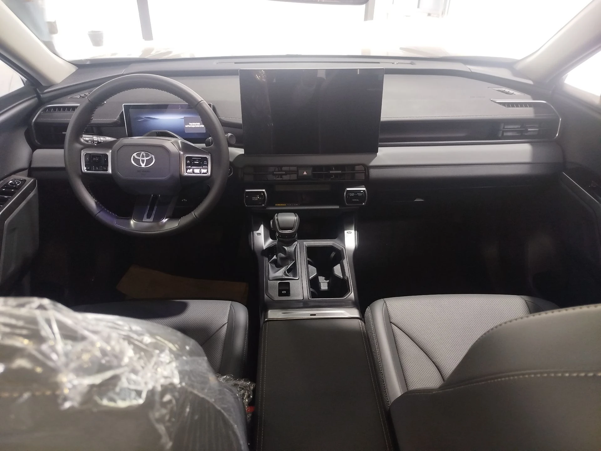 2026 Toyota RAV4 Deluxe — foto 6