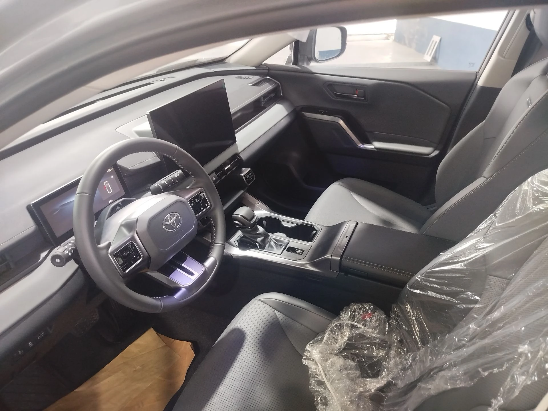 2026 Toyota RAV4 Deluxe — foto 5