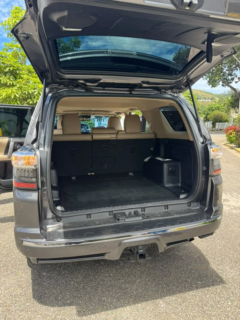 2020 Toyota 4Runner Limited — photo 9
