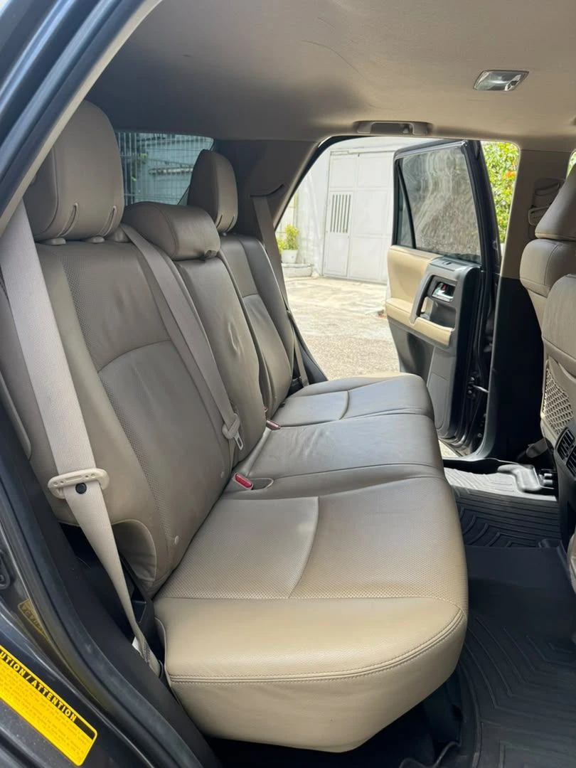 2020 Toyota 4Runner Limited — photo 11