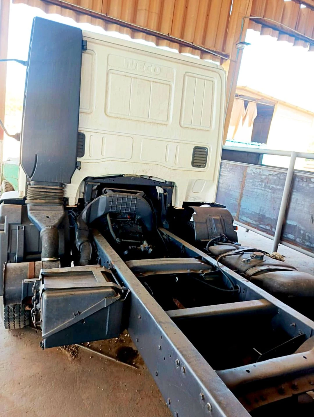 2008 Iveco Tector Carga — foto 4