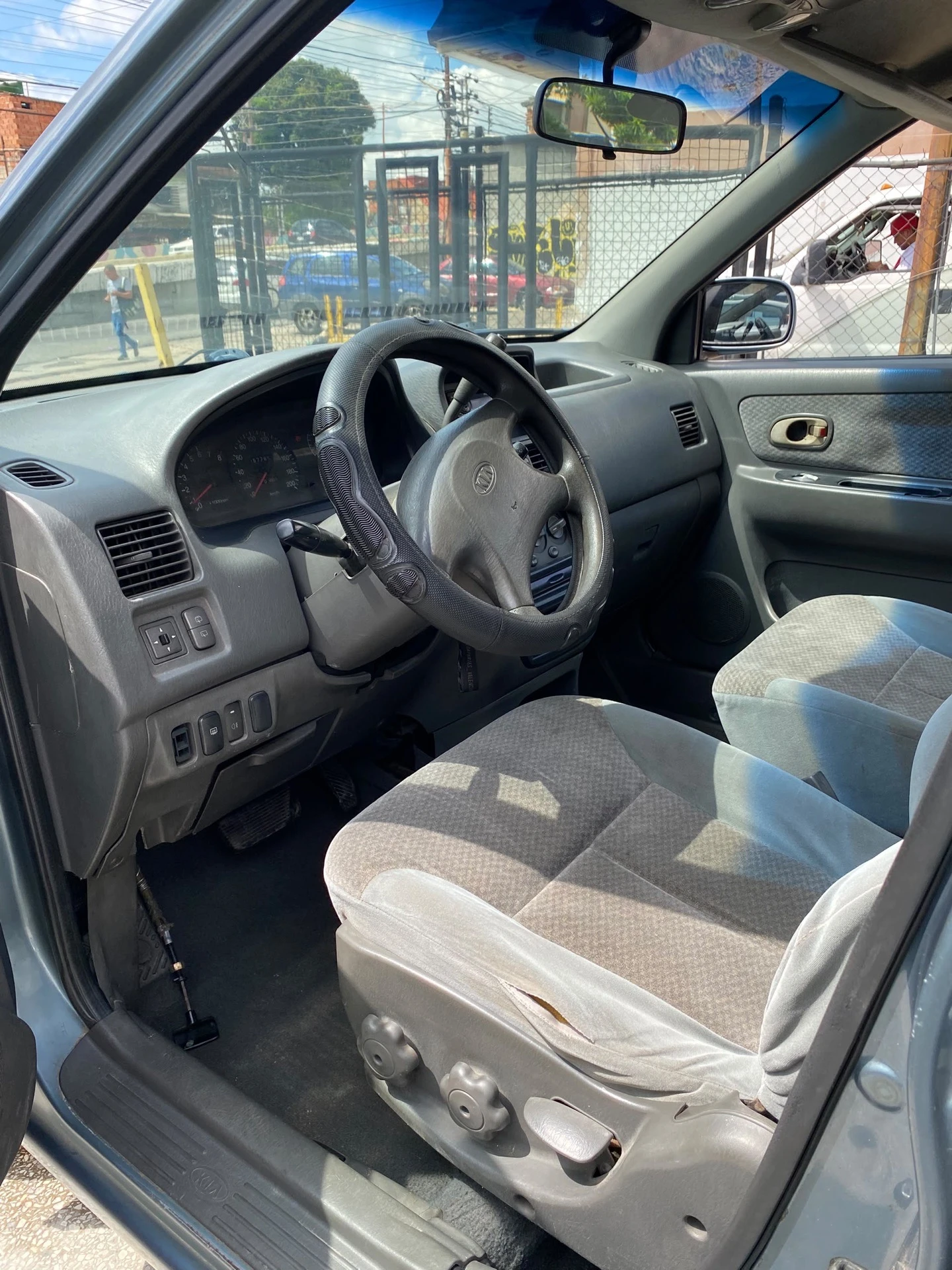 2002 Kia Carens LS — foto 9