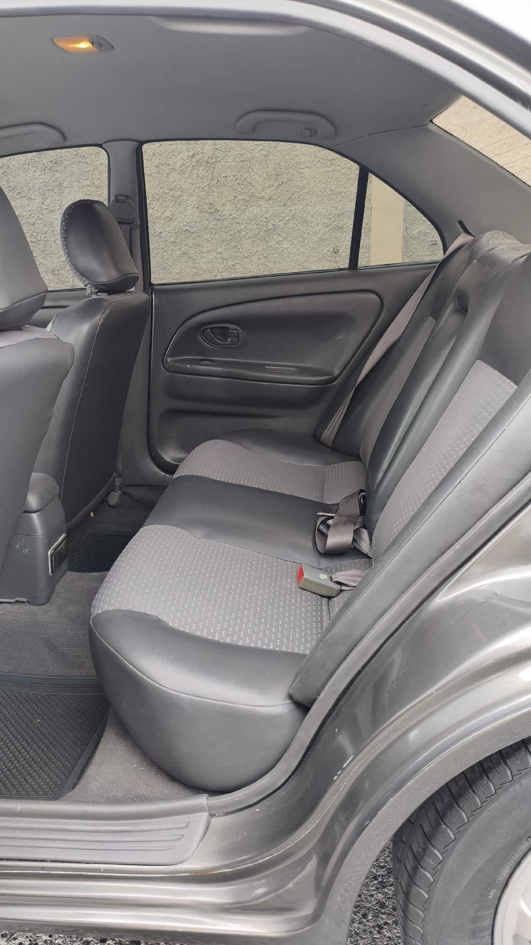 2009 Mitsubishi Signo GLX — foto 14