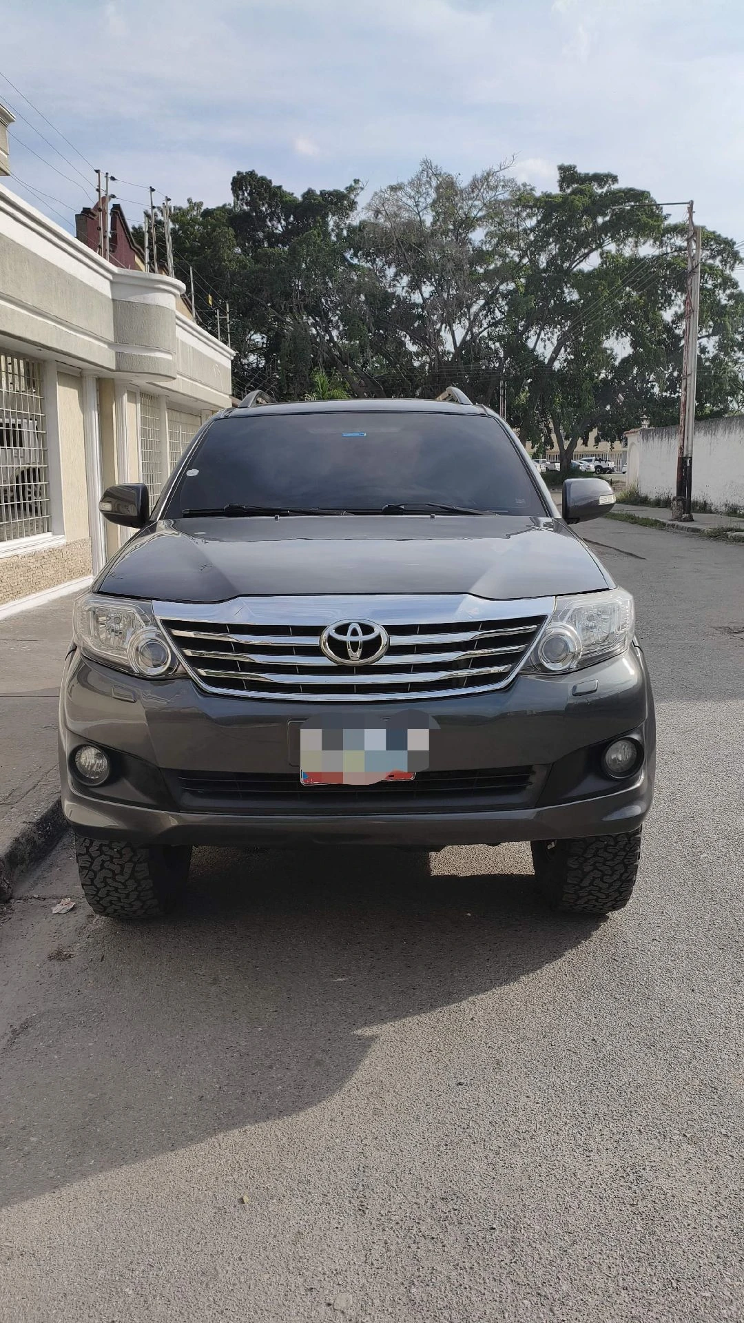 2013 Toyota Fortuner — foto 2
