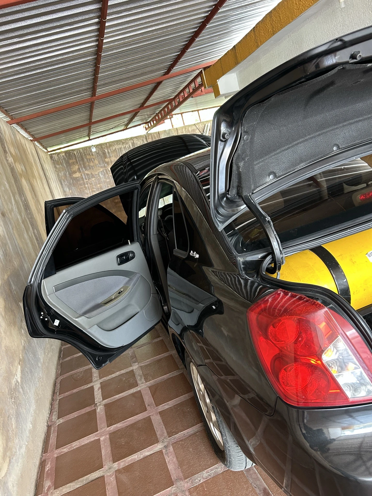 2011 Chevrolet Optra Advance — foto 10