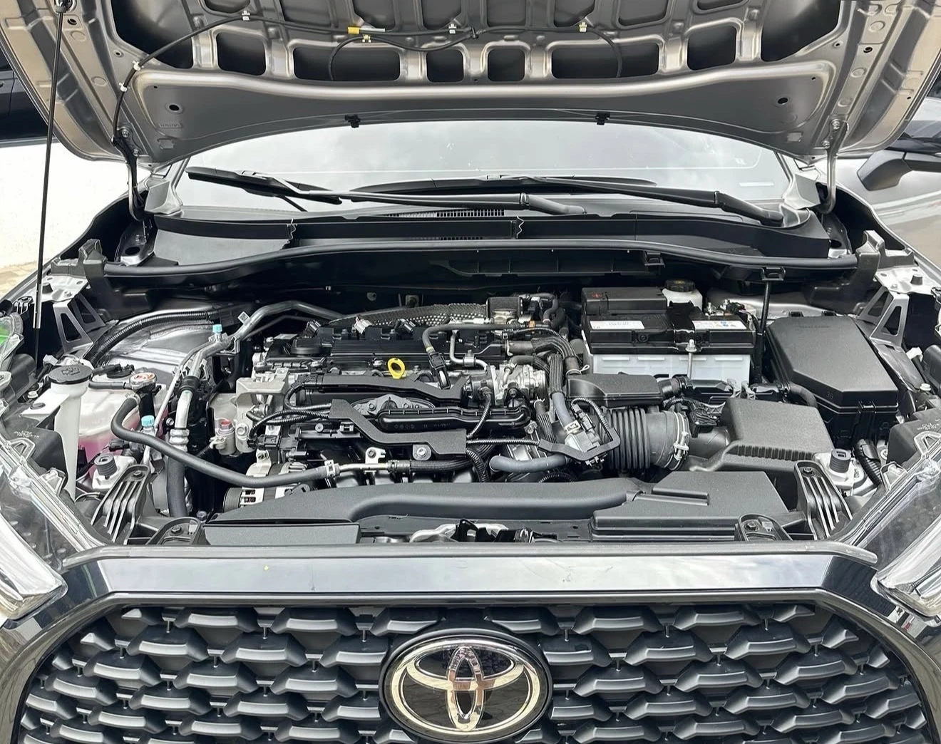 2025 Toyota Corolla Cross Élite edit — foto 7