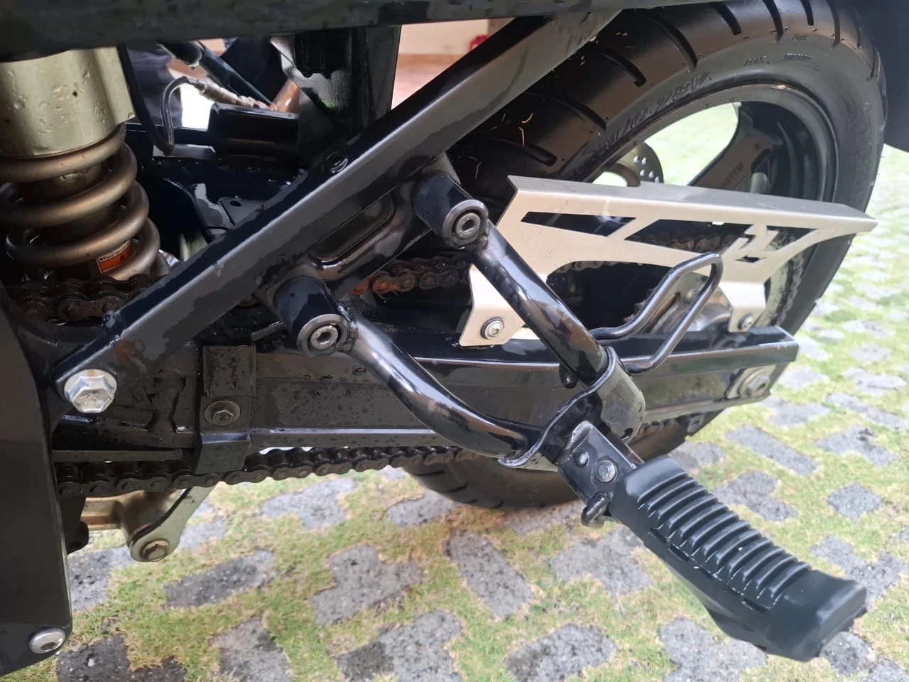 2012 Suzuki V-Strom 650 — foto 10