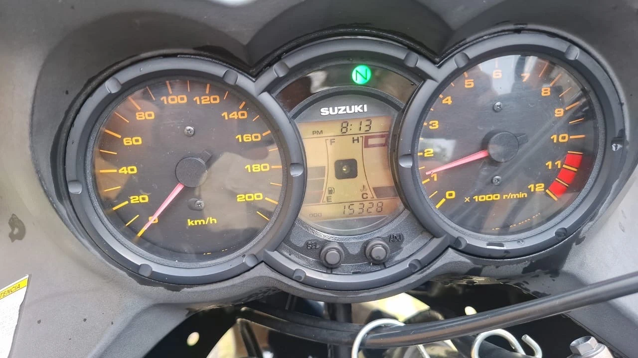 2012 Suzuki V-Strom 650 — foto 11