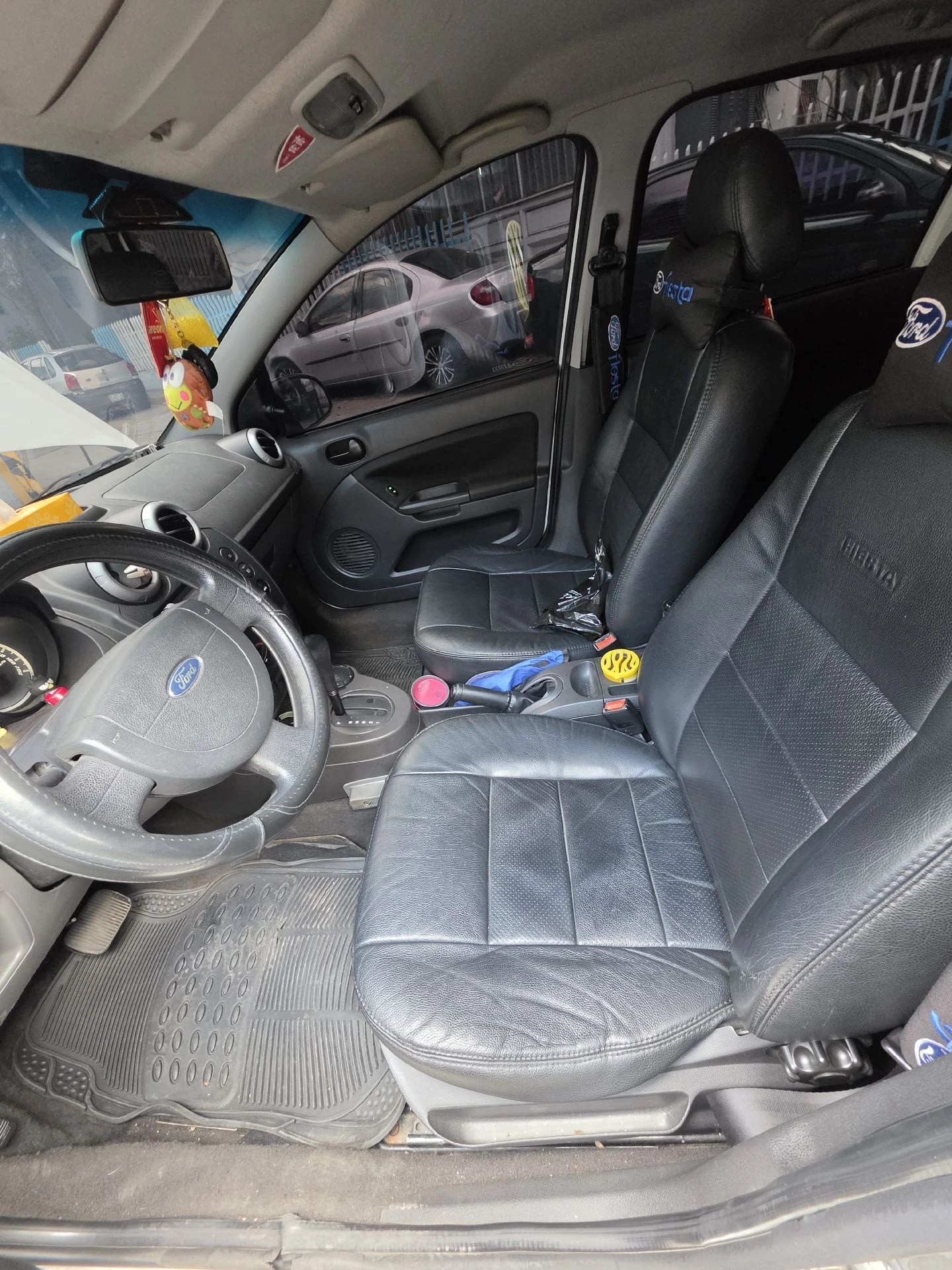 2011 Ford Fiesta 1.6 Automatico — foto 8