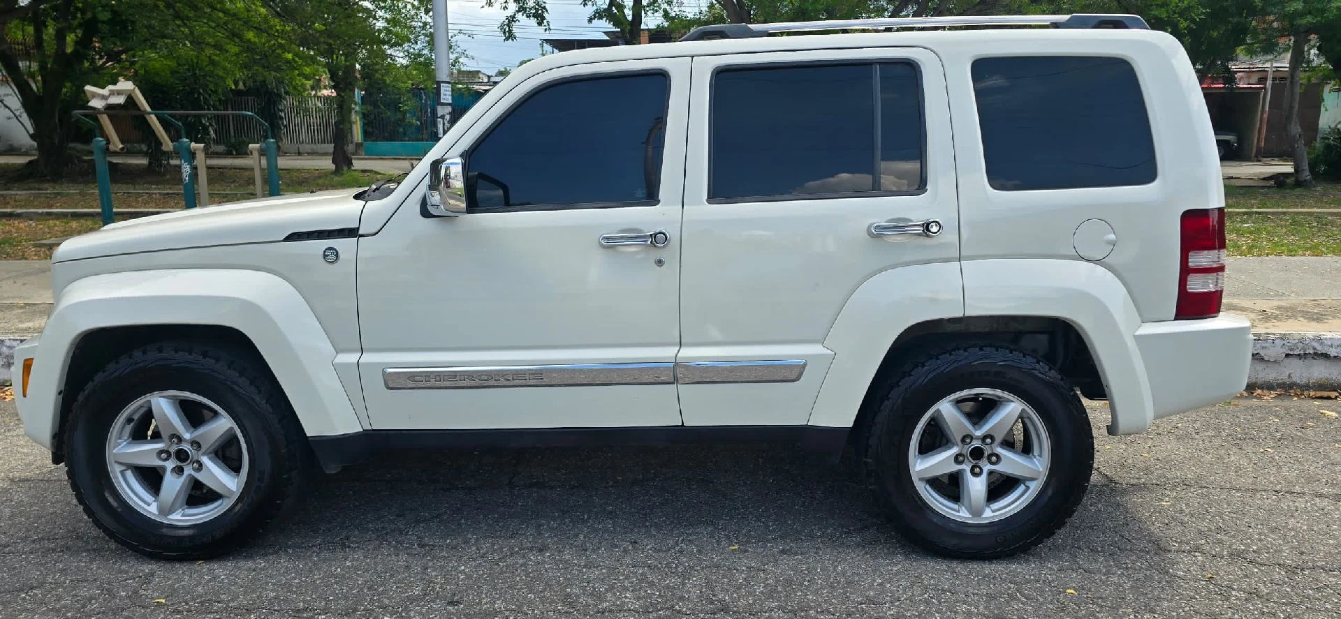 2009 Jeep Cherokee Kk — foto 12