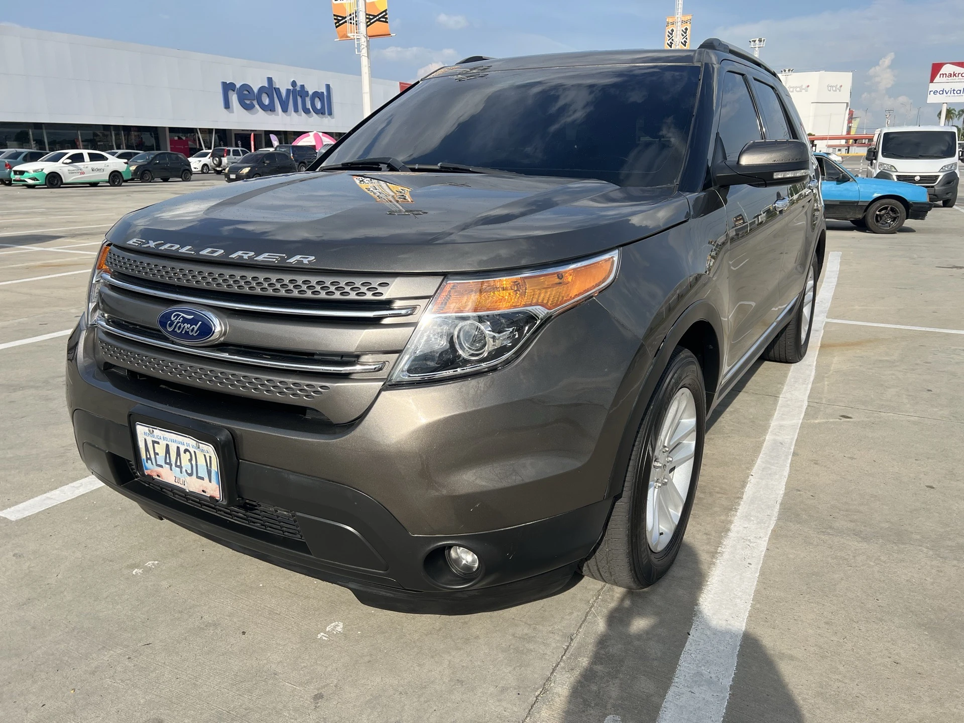 2013 Ford Explorer Limited 4x4 — foto 4