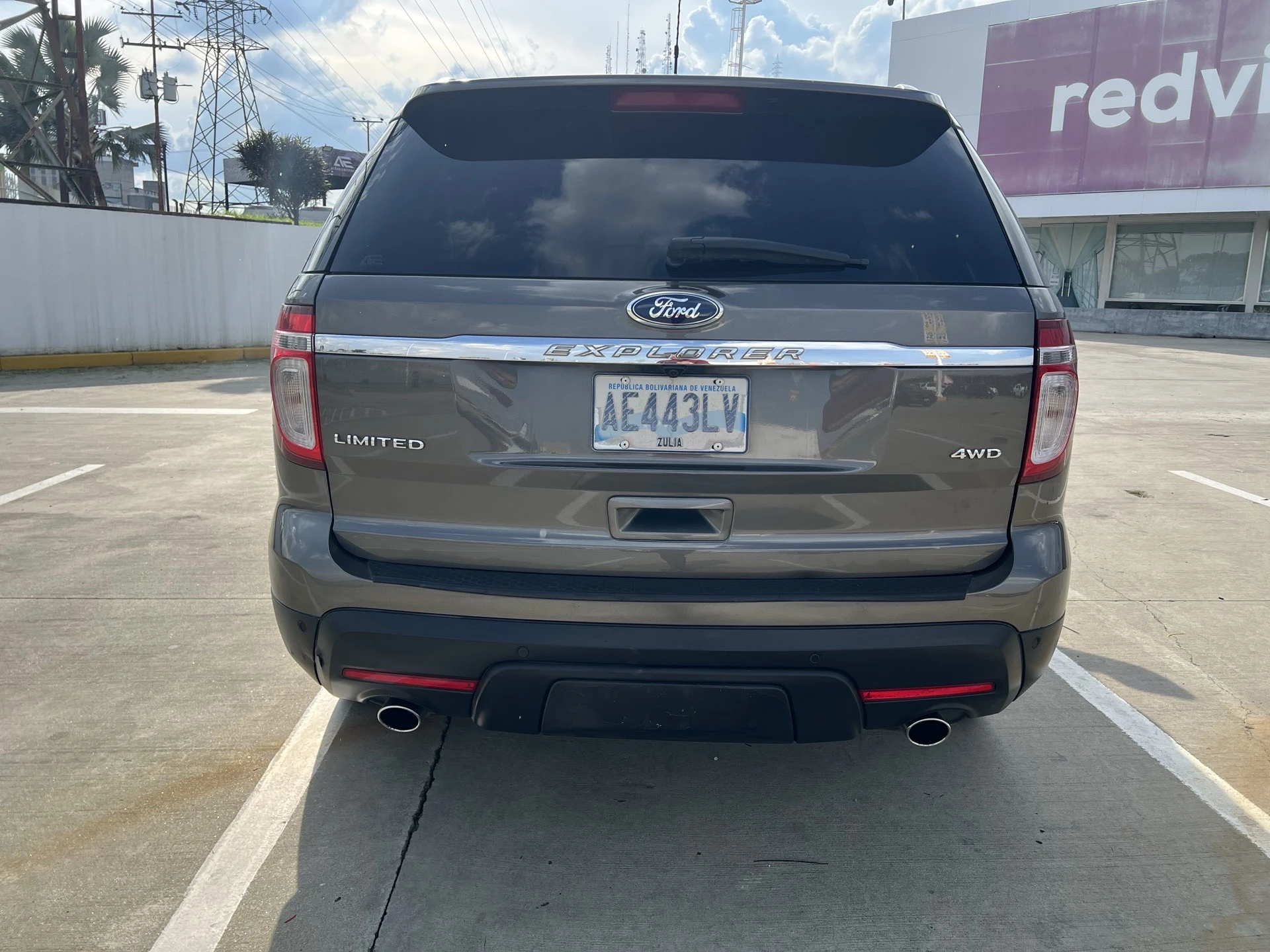2013 Ford Explorer Limited 4x4 — foto 7