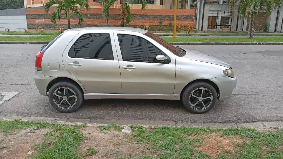 2007 Fiat Palio HLX — foto 8