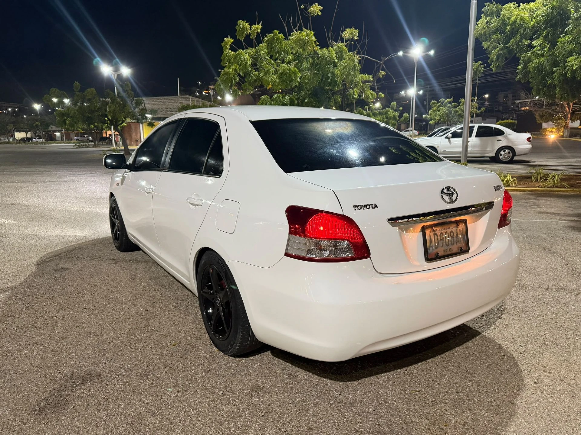 2009 Toyota Yaris Belta — foto 5