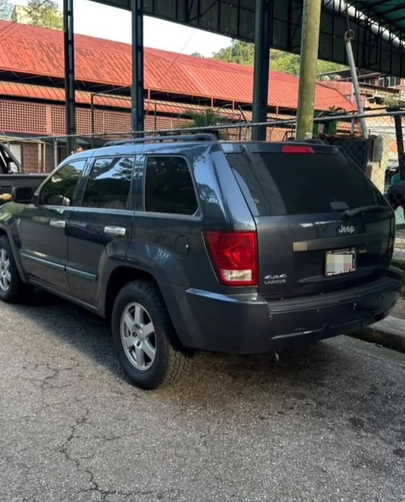 2010 Jeep Grand Cherokee Limited — foto 3