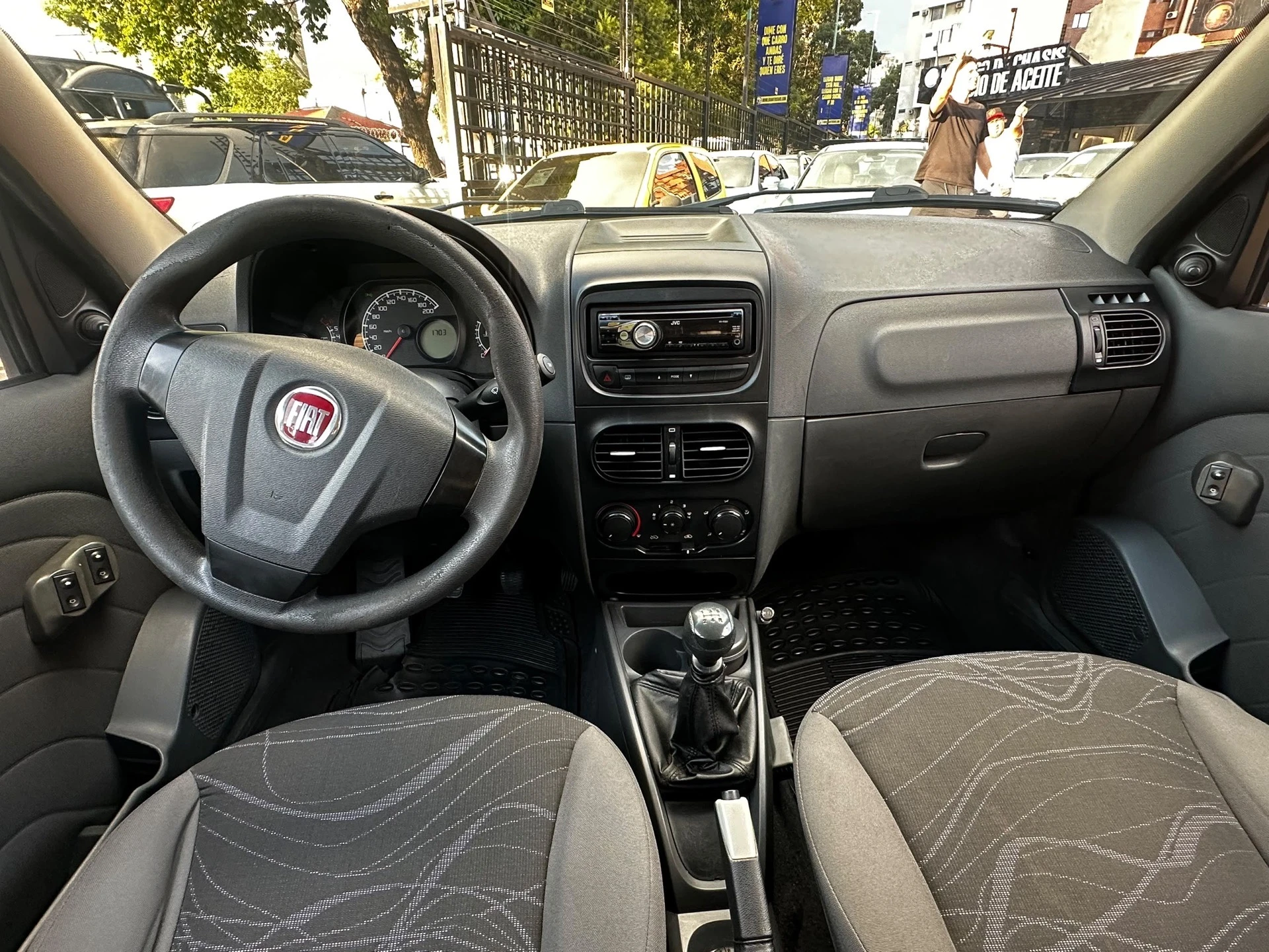 2012 Fiat Siena — foto 2