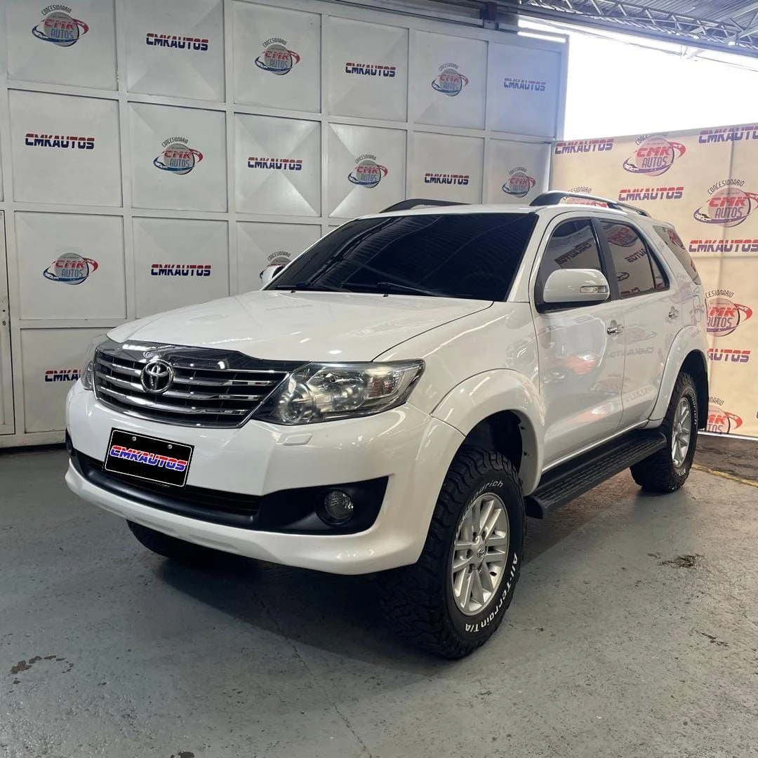 2013 Toyota Fortuner SR 2013
