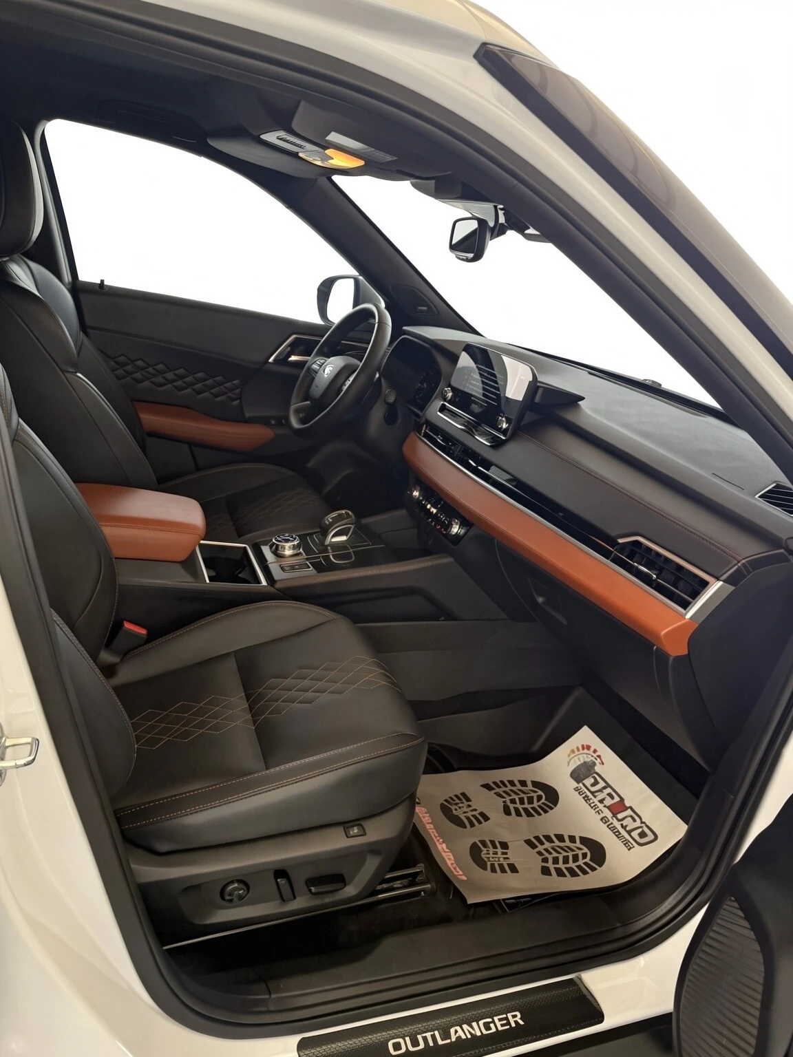 2025 Mitsubishi Outlander GLS — foto 7
