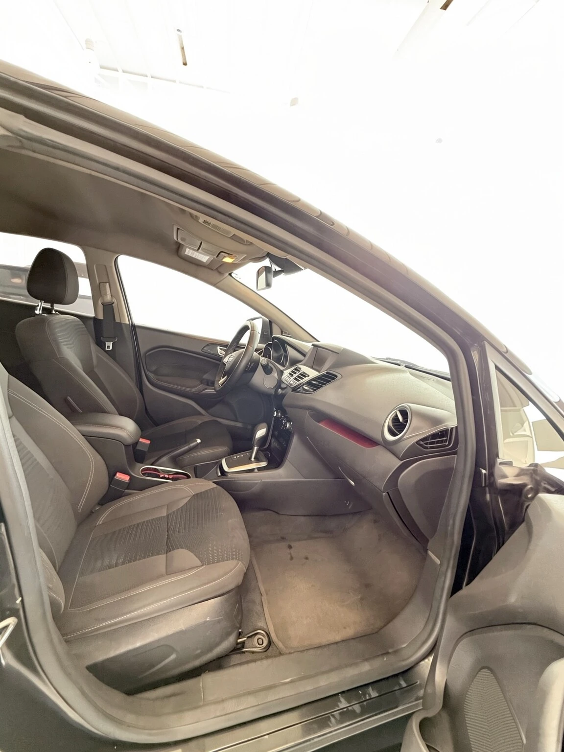 2016 Ford Fiesta Titanium — foto 7