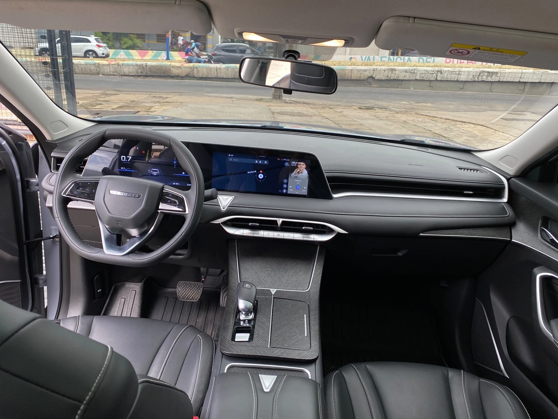 2023 Venucia V-online — foto 7