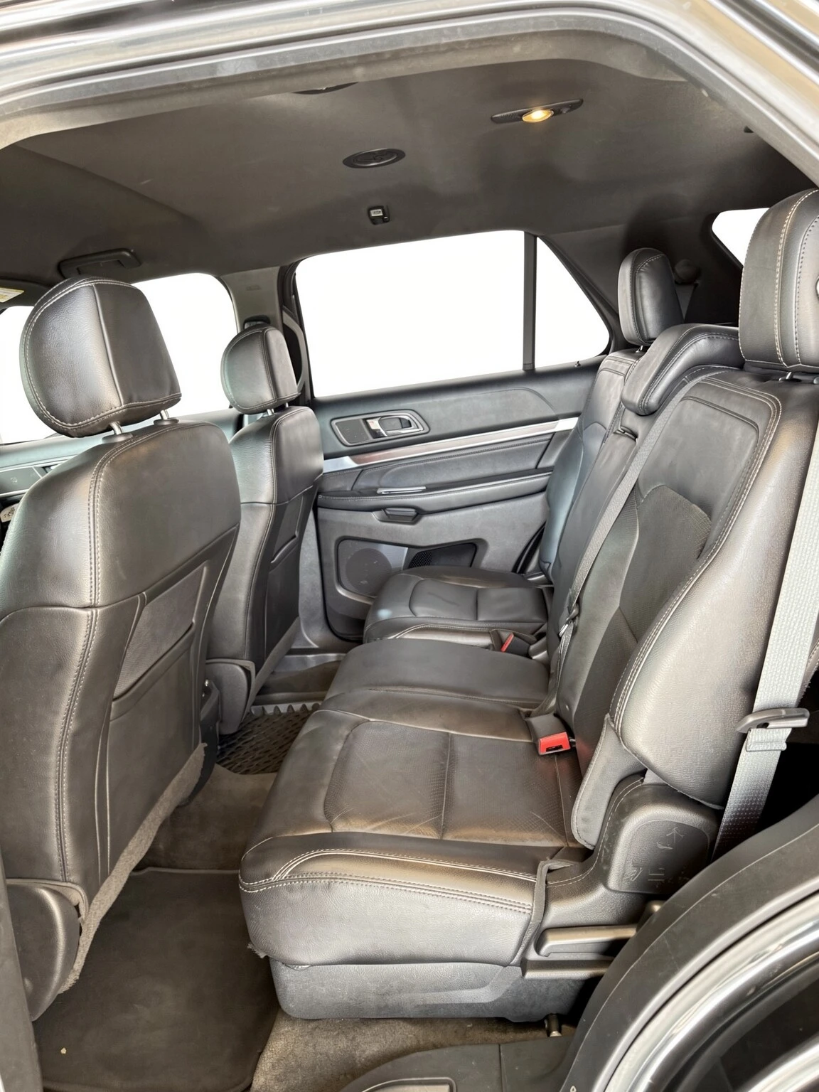 2016 Ford Explorer Limited — foto 6
