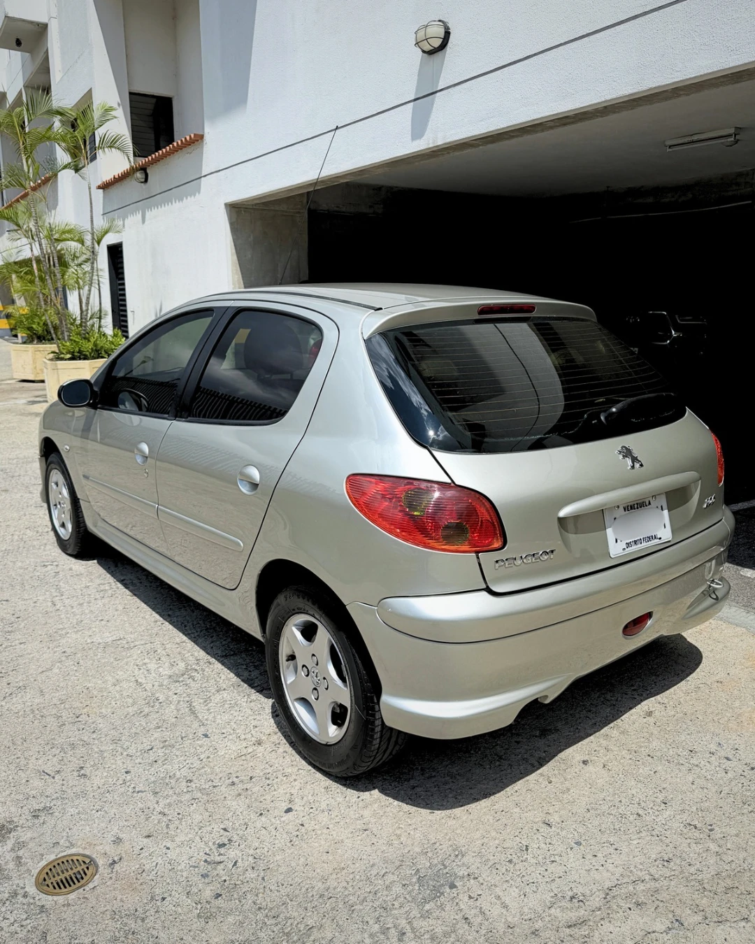 2008 Peugeot 206 Hatchback Premium — foto 4