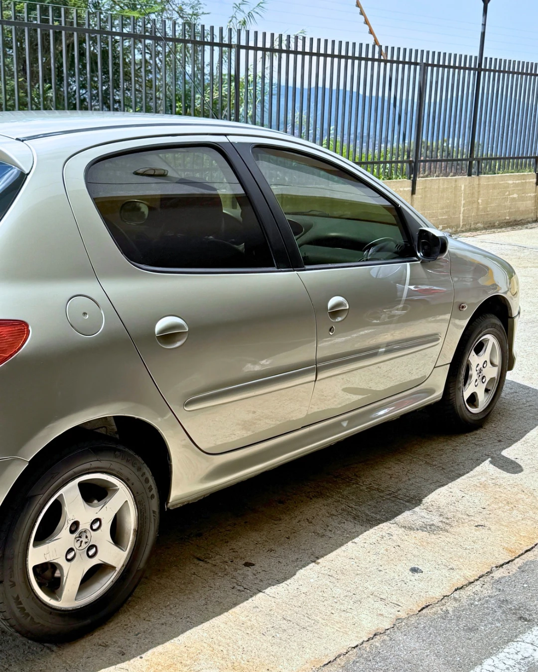 2008 Peugeot 206 Hatchback Premium — foto 5