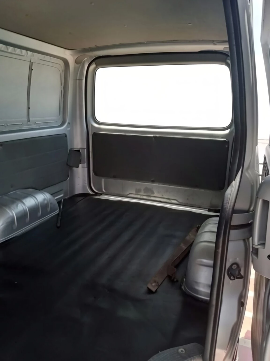 2009 Toyota Hiace — foto 7