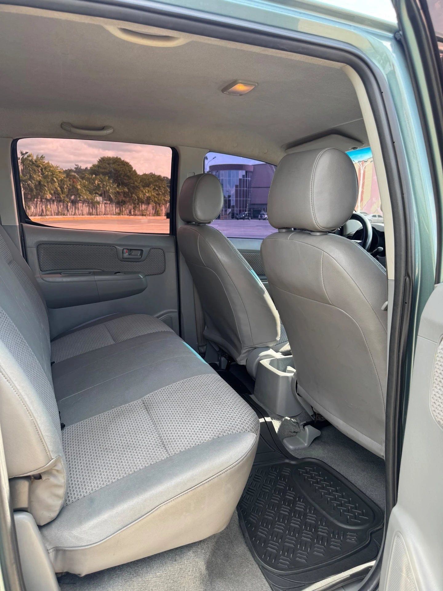 2011 Toyota Hilux 2.7 — foto 4